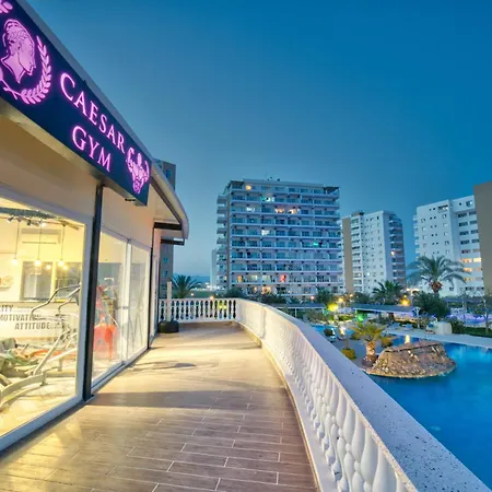 Superior One Bedroom In Caesar & Spa, Long アパート *