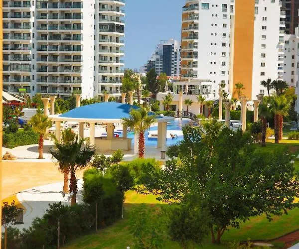 Apartment Superior One Bedroom In Caesar & Spa, Long