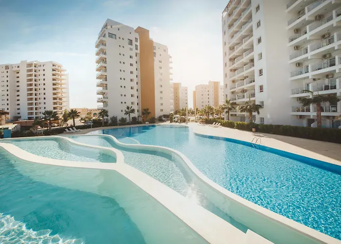 Apartment Superior One Bedroom In Caesar & Spa, Long