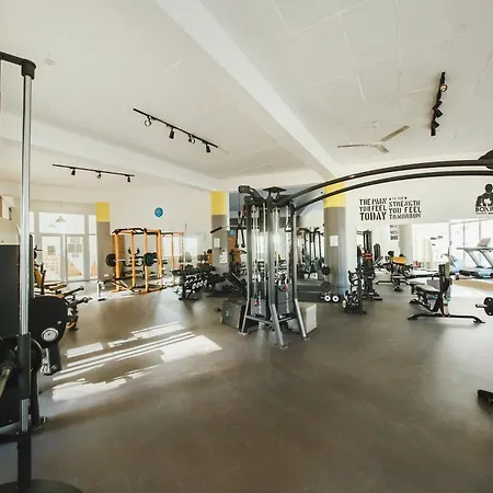 아파트 Superior One Bedroom In Caesar & Spa, Long