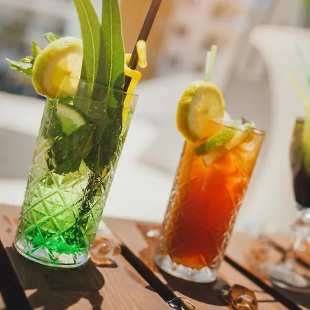 아파트 Superior One Bedroom In Caesar & Spa, Long *