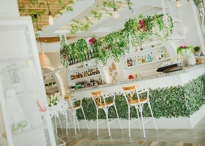 Superior One Bedroom In Caesar & Spa, Long Apartament Perivolia tou Trikomou