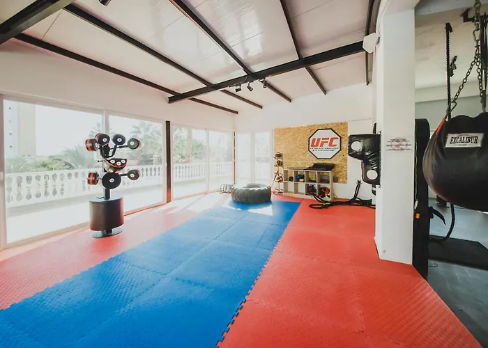 Superior One Bedroom In Caesar & Spa, Long *